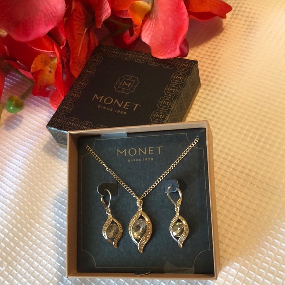 -SOLD_Monet Brown Cryst-Ornament Necklace Earrings - Picture 7 of 7
